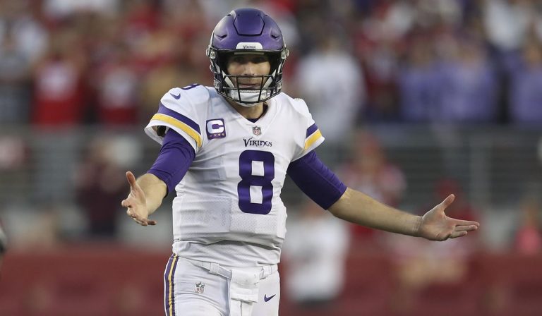 Kirk Cousins lines up under right guard on pivotal fourth down