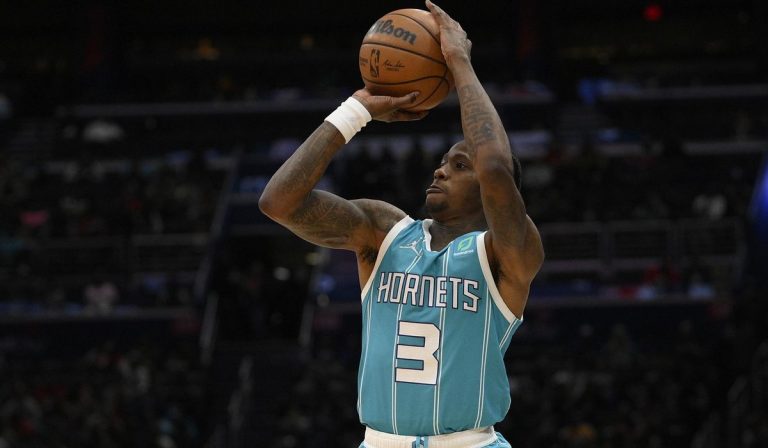 Rozier’s late 3-pointer helps Hornets over Wizards, 109-103