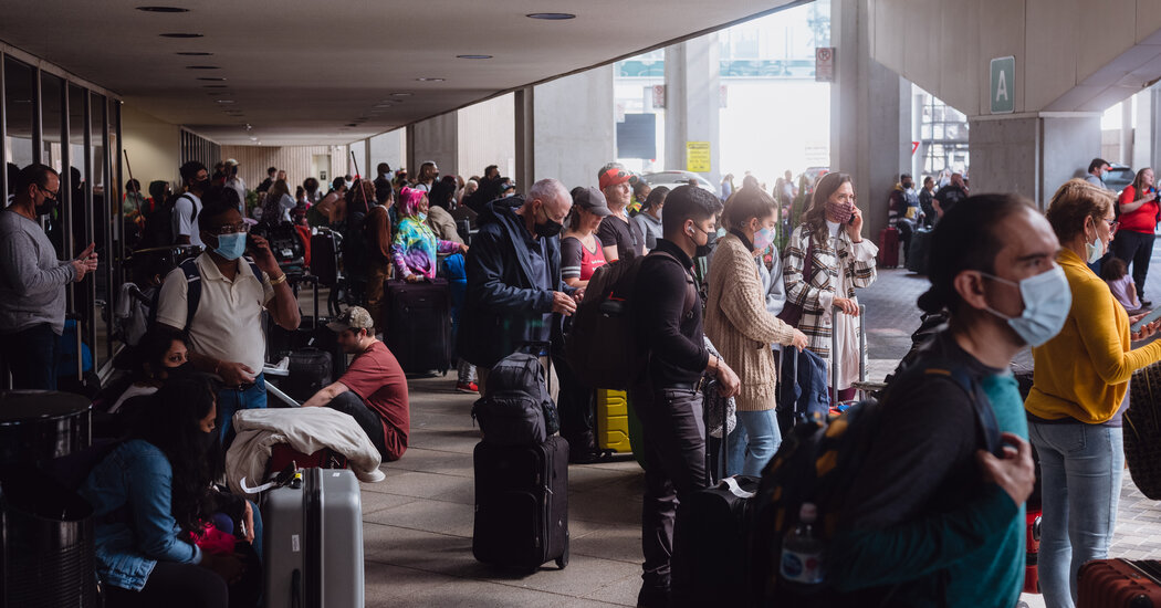Thanksgiving Holiday Travel Will Test Airlines