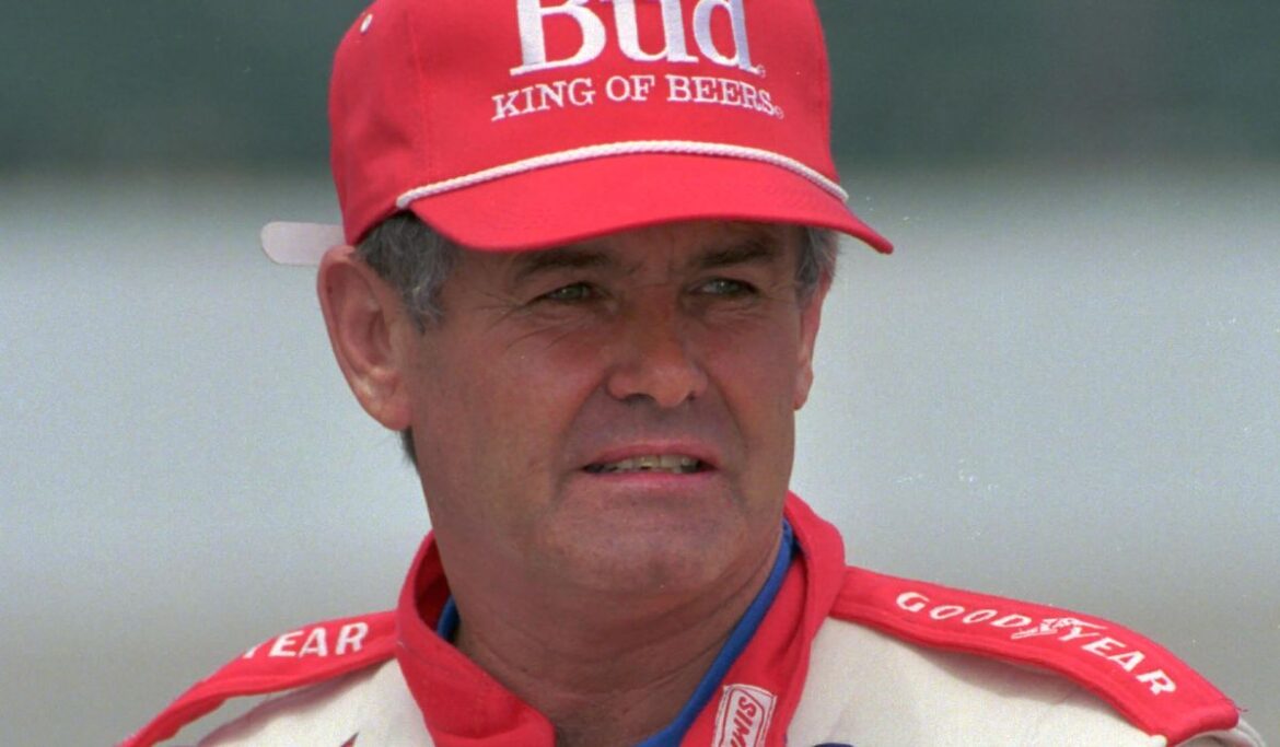 Al Unser, a four-time winner of Indianapolis 500, dies at 82