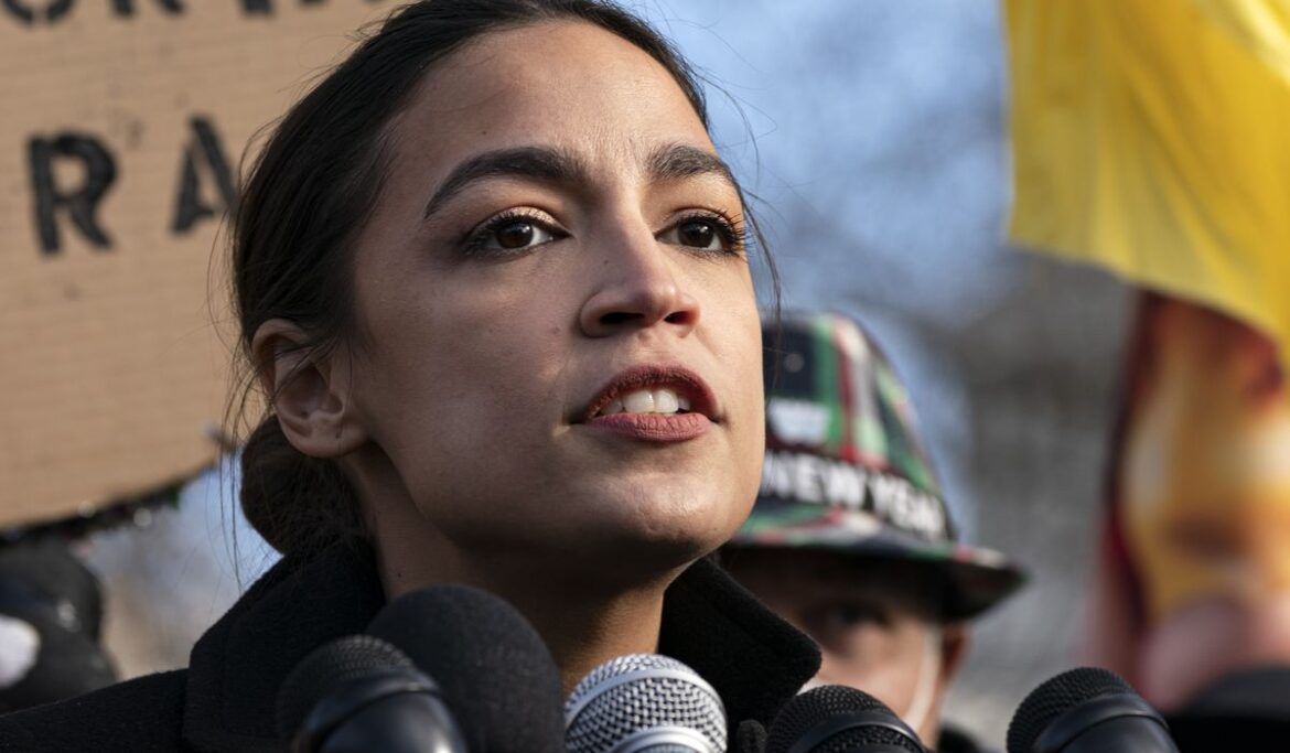 AOC: Dems are ‘delusional’ about winning in 2022 without passing liberal priorities