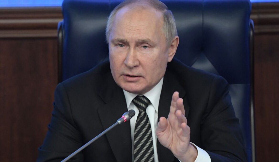 Vladimir Putin says West to blame for crisis in Europe, keeps door open to talks