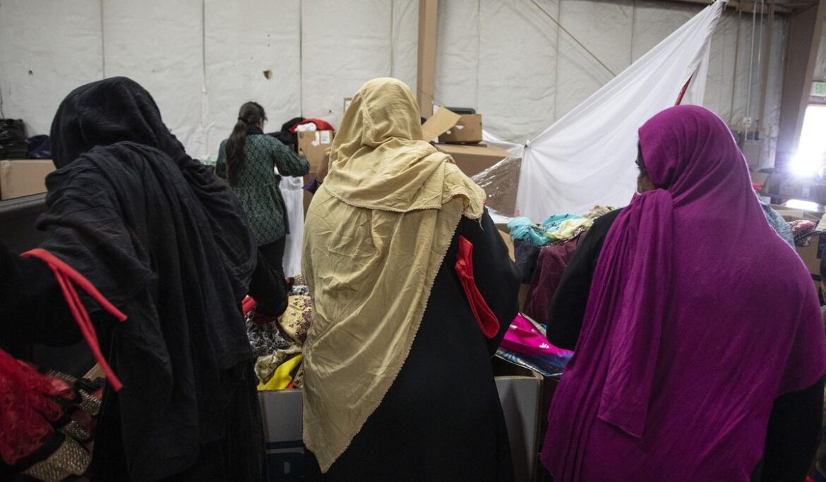 52,000 Afghan evacuees released into U.S. in 2021