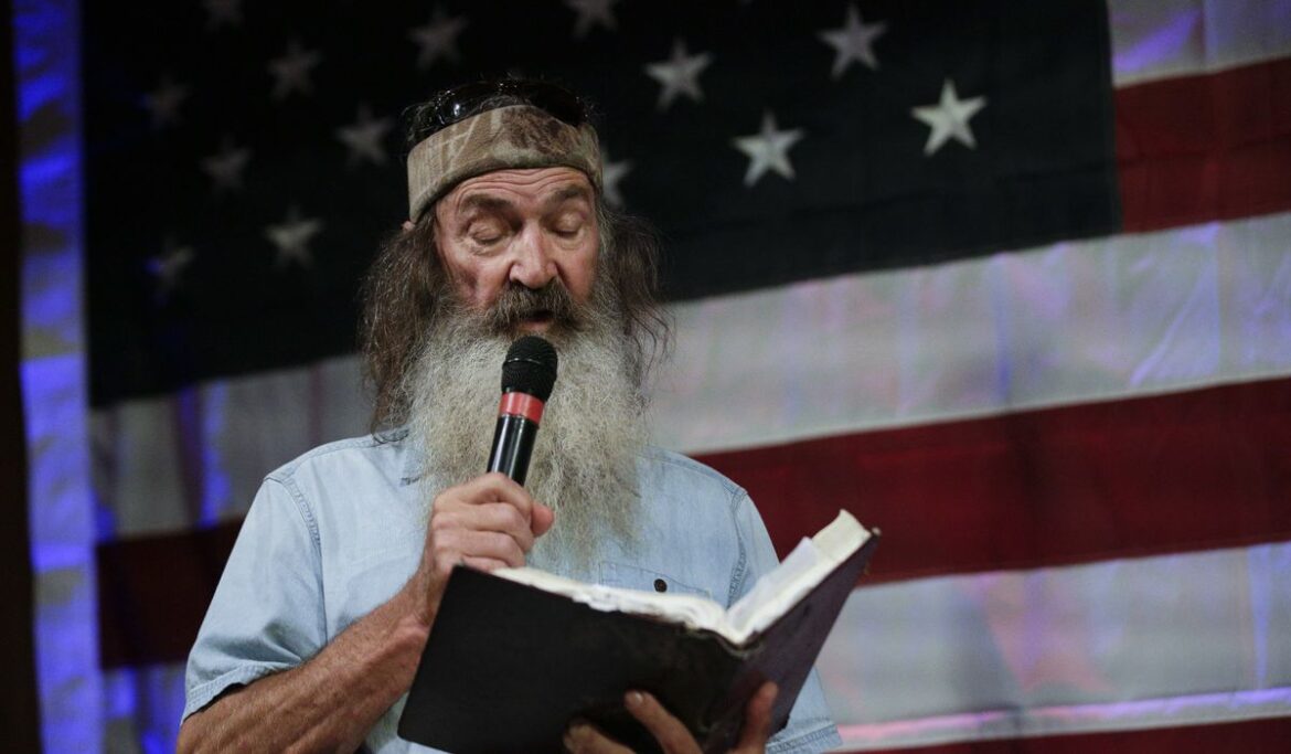 Duck Dynasty star Phil Robertson takes on cancel culture in new book