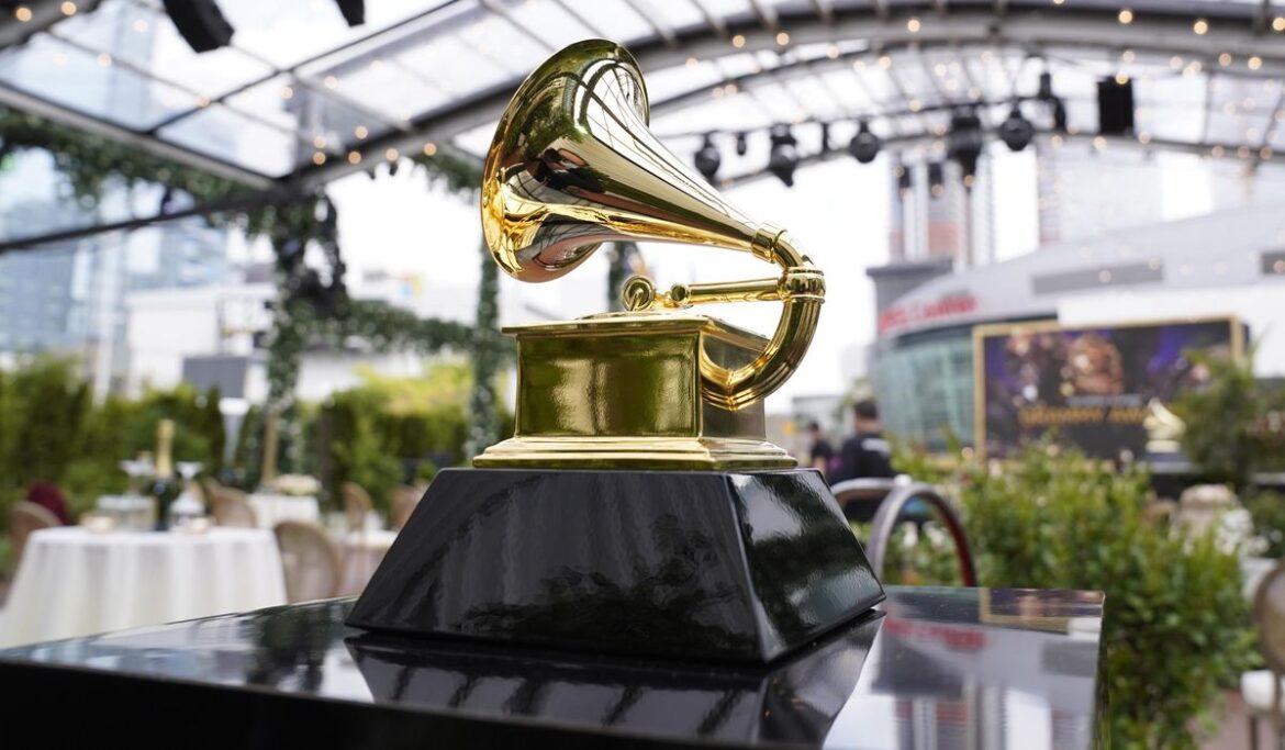 Grammys postpone ceremony, citing omicron variant risks