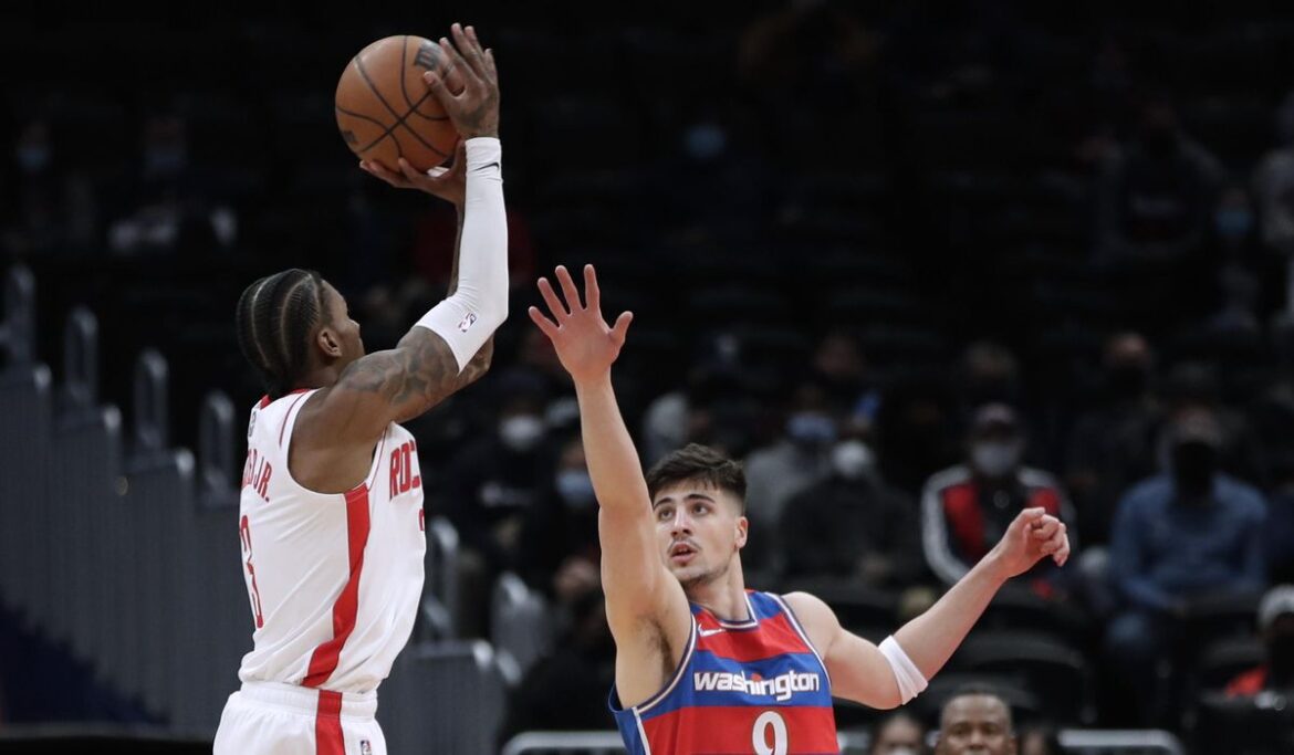 Kevin Porter Jr. hits 3 with 0.4 left, Rockets beat Wizards 114-111