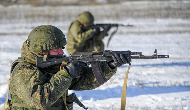 NATO foreign ministers to huddle ahead of Russia talks on Ukraine