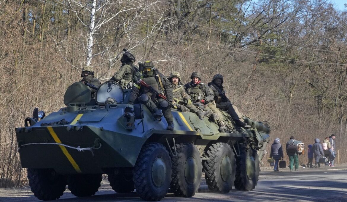 Russia, Ukraine both still have most of their weapons after two weeks of fighting