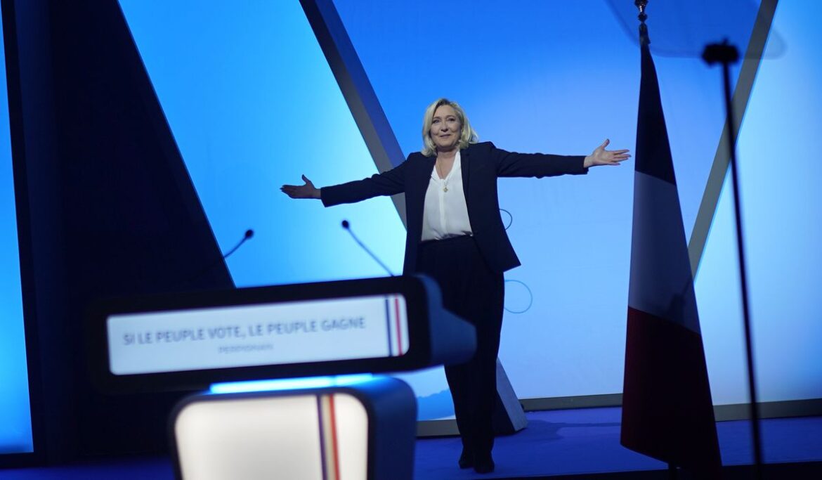 Le Pen surges against Macron ahead of French election