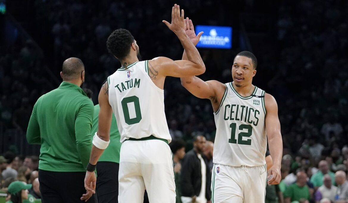 Celtics set Game 7 mark for 3-pointers to rout Bucks