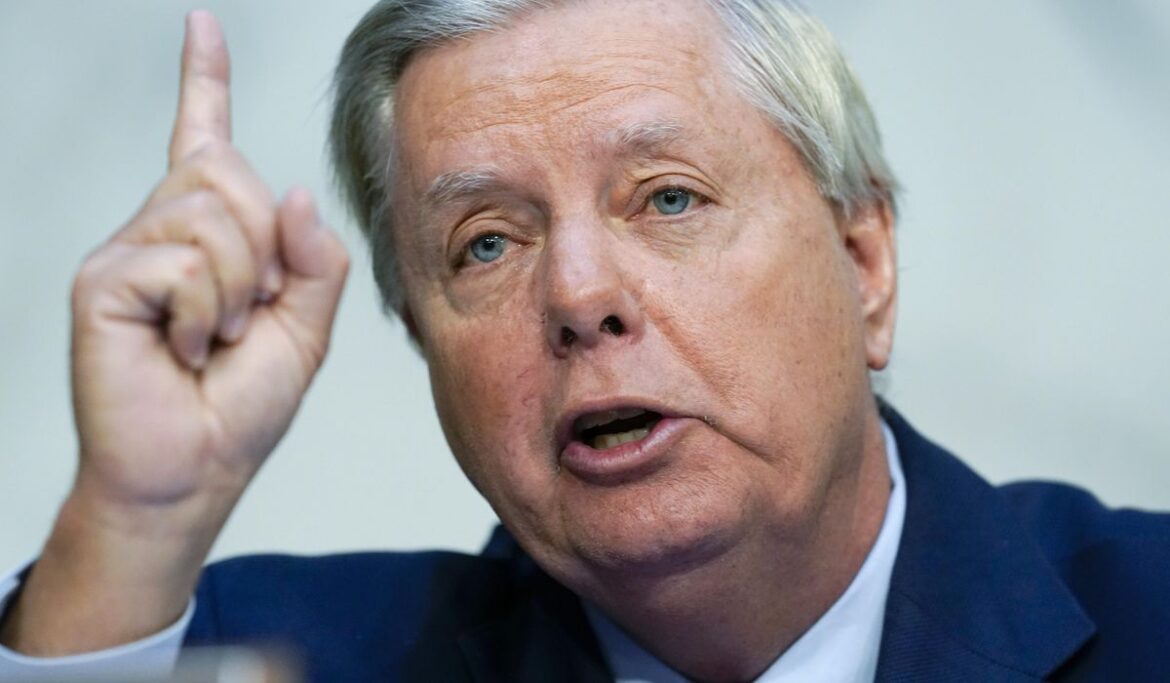 Russians ‘getting their ass handed to them’ in Ukraine: Sen. Lindsey Graham