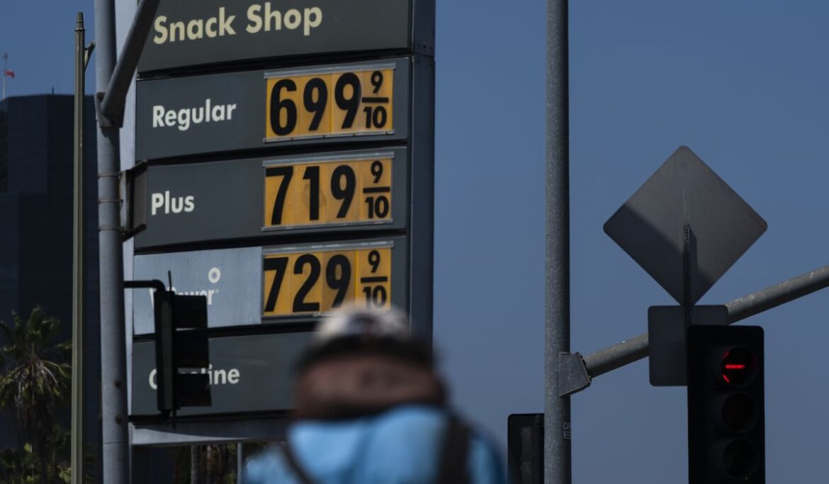 Gasoline reaches $5 per gallon average nationwide for first time: AAA