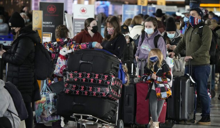 Canada resuming mandatory random COVID testing for international travelers