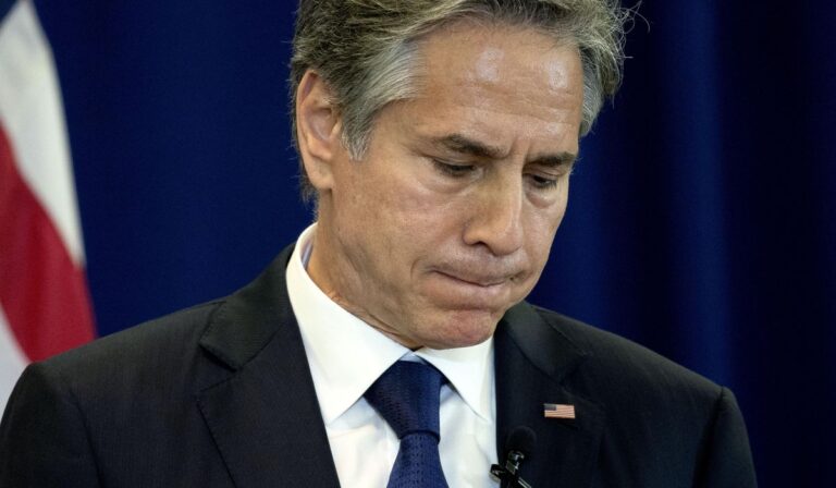 Top U.S. diplomat to pay Abe condolence visit to Japan