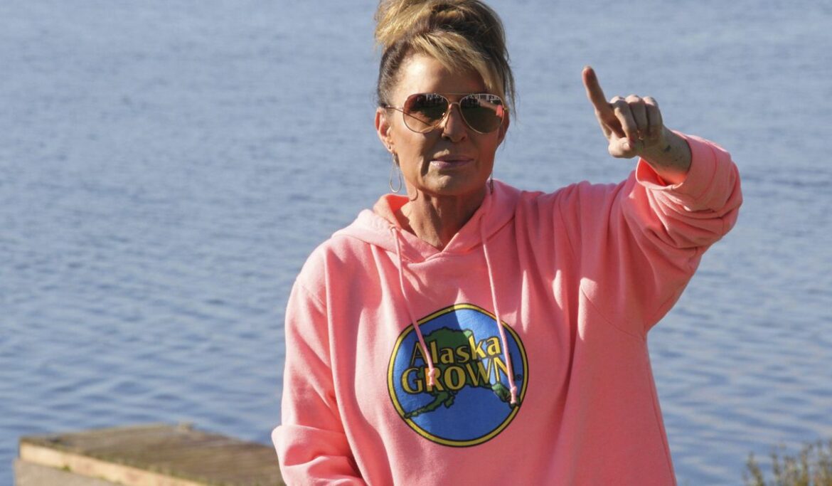 Sarah Palin calls on fellow Alaska Republican Nick Begich to drop House bid