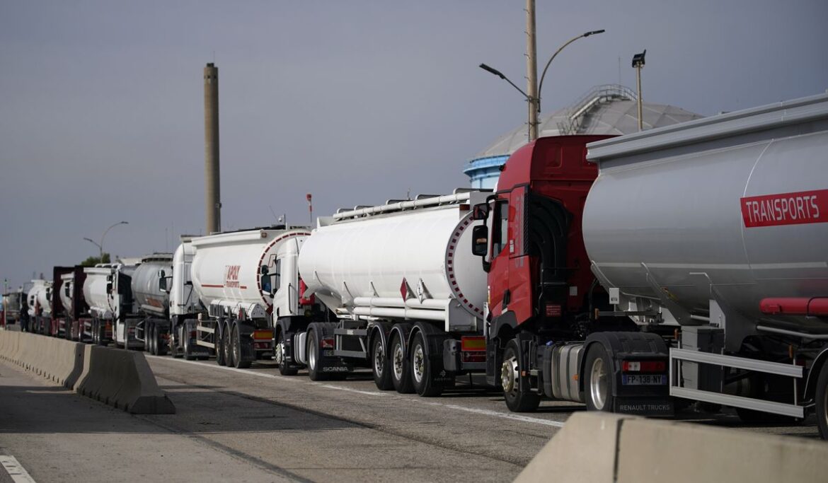 France starts exporting gas to Germany amid energy crisis