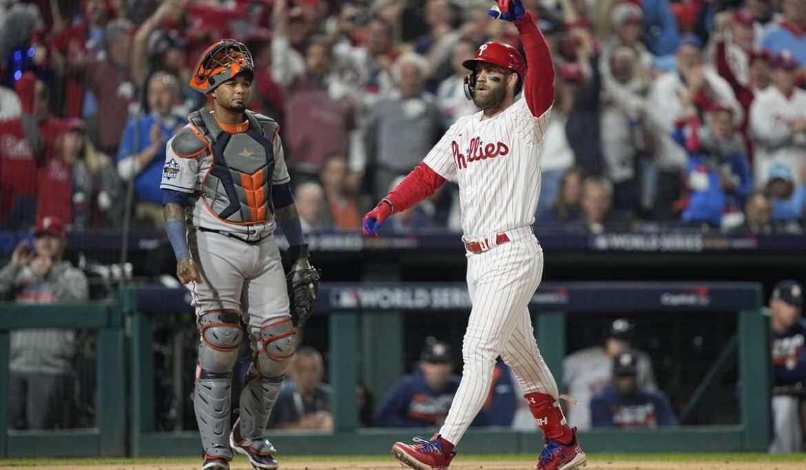 Phillies mash Astros, take 2-1 World Series lead behind five home runs