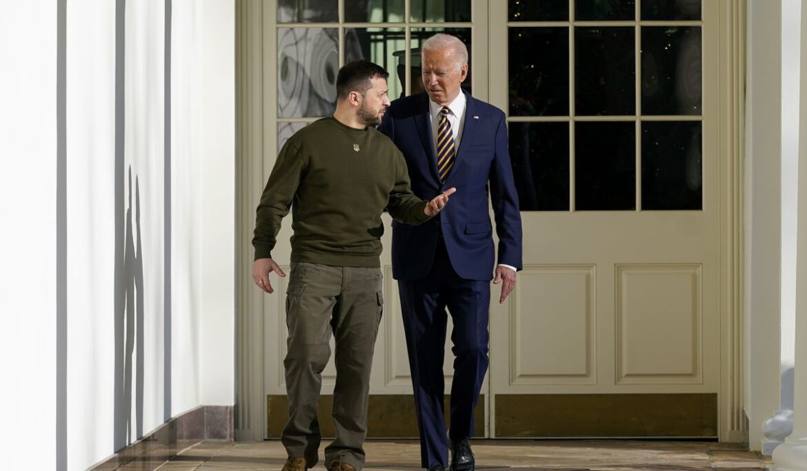 Hero’s welcome: Biden promises Zelenskyy U.S. backing for ‘as long as it takes’