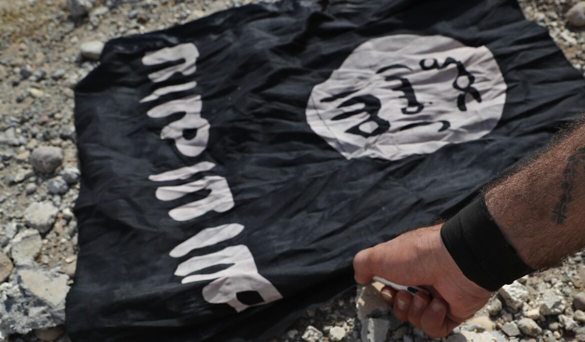 Syrian rebels did not know Iraqi militant killed was IS head