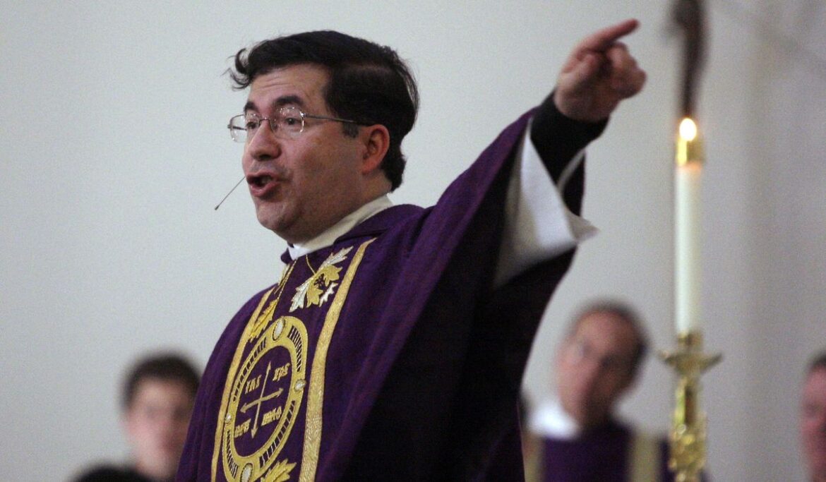 Vatican defrocks leading U.S. pro-life priest Frank Pavone for ‘blasphemous communications’